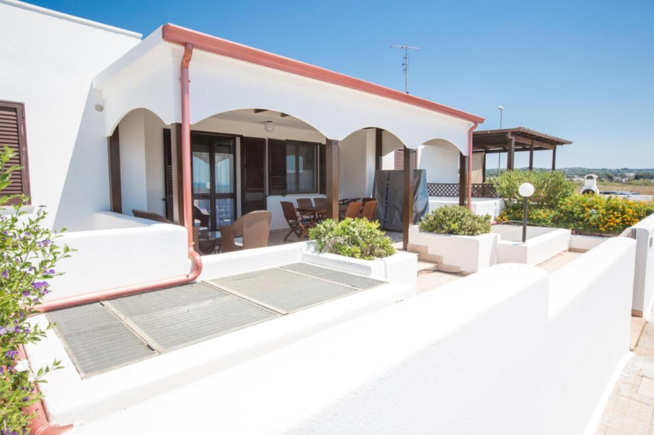Villa Maldive Del Salento Marina Di Pescoluse Bagian luar foto